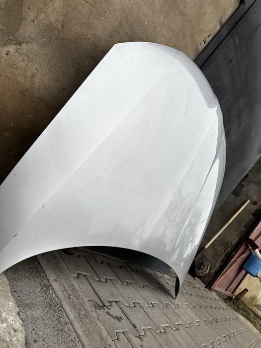 Капот шкода рапид  Skoda rapid  ОРИГИНАЛ