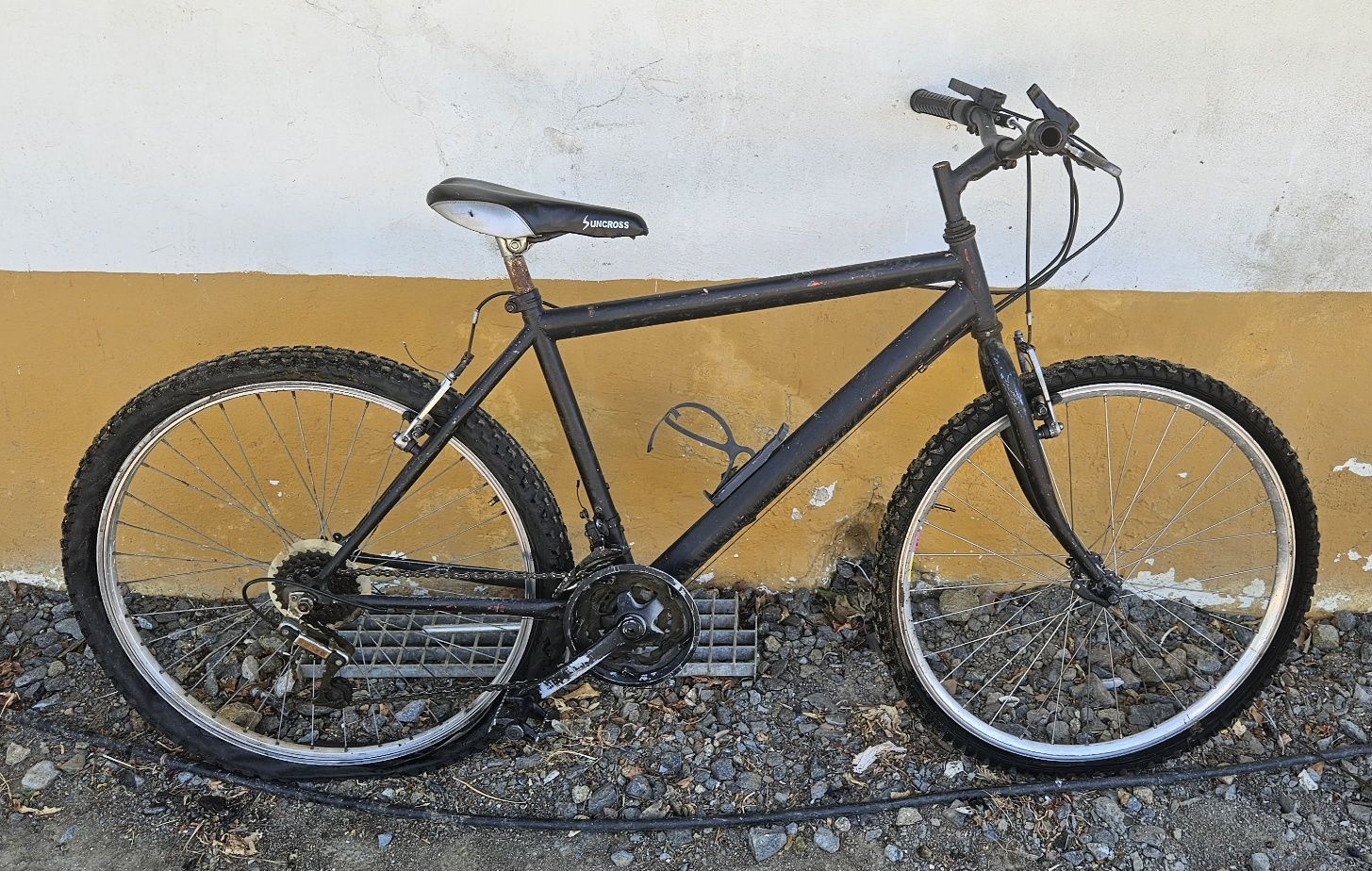 Bicicleta velha.