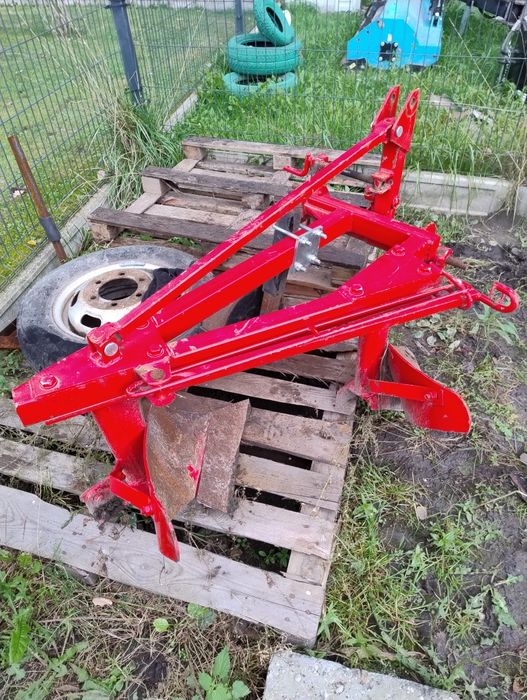 Pług do małych ciągników typu farmtrack 26