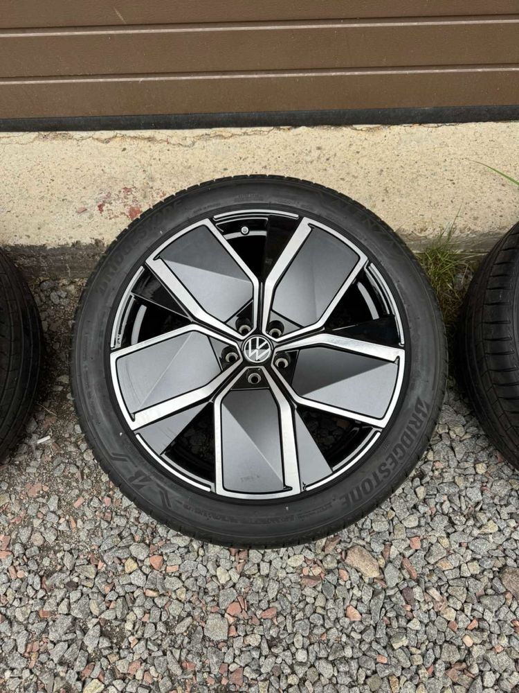 Диски VW Touareg 2024 R21 Leeds R-Line оригінал, без пробігу