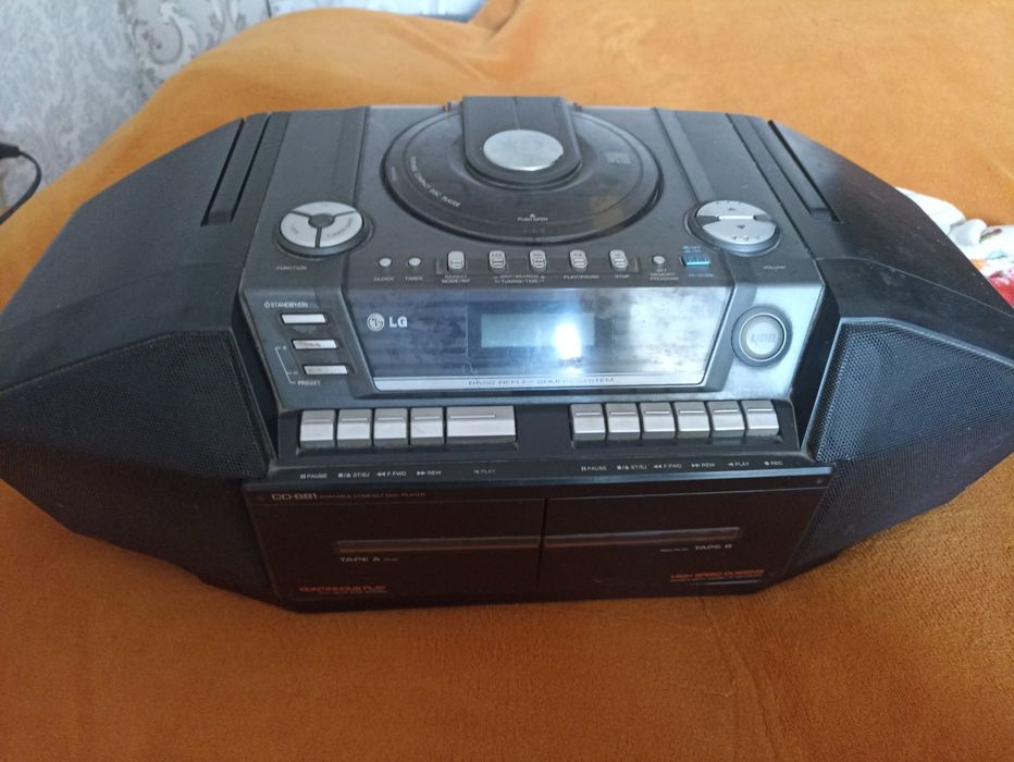 Магнитофон lg cd-681