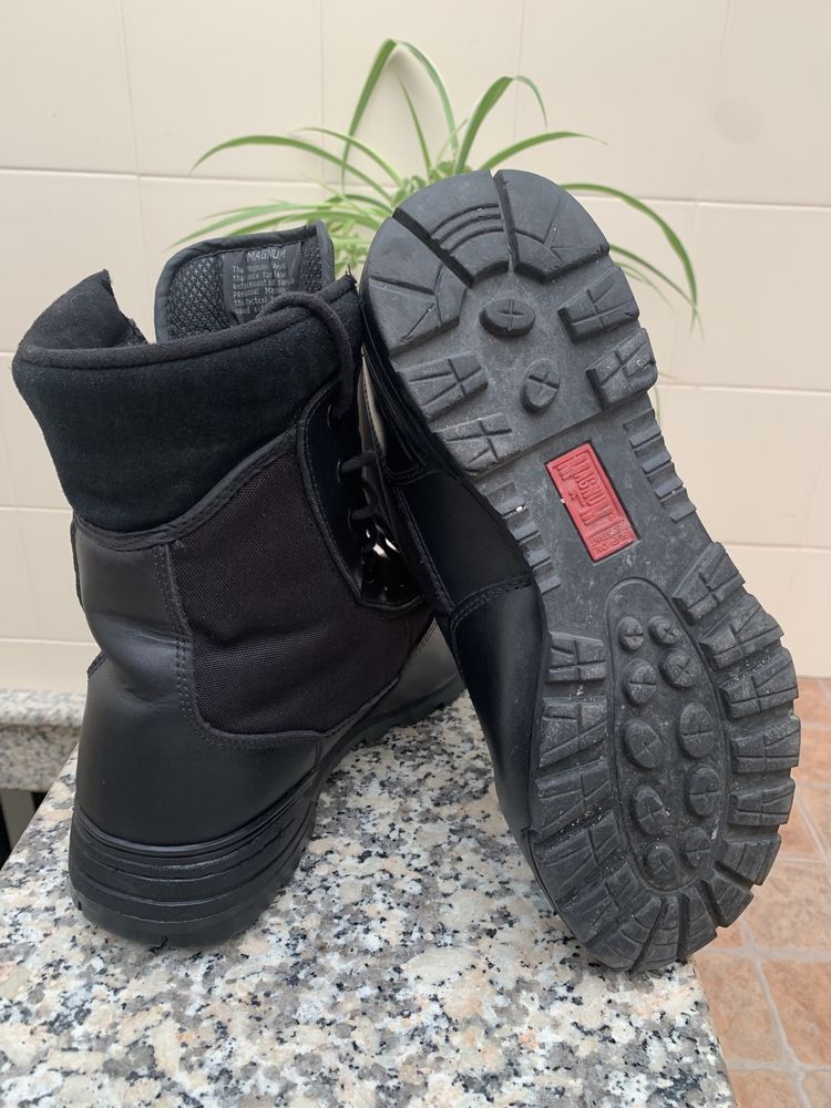 Botas militares/ itens