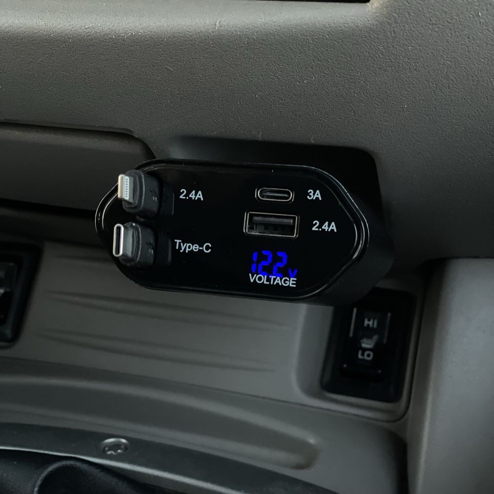 Автомобільна зарядка USB від прикурювача, швидка зарядка в прикурювач
