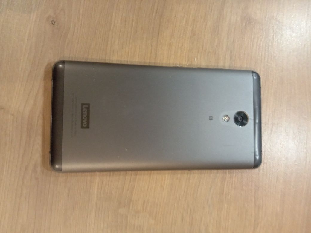 Telefon Lenovo p2a42