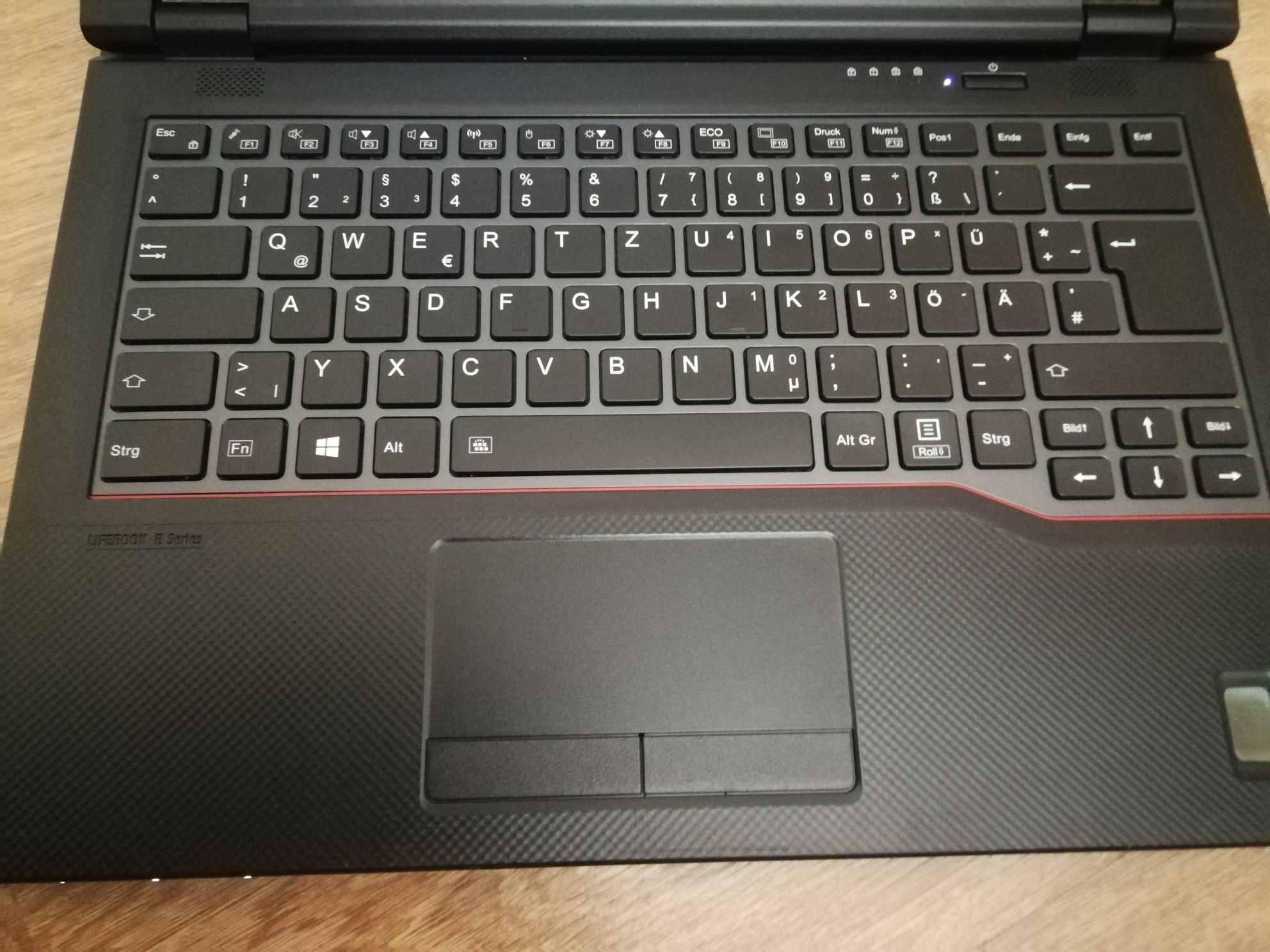 Ноутбук FUJITSU Limited 5E14A2  і5 1135G7  16гб/256Гб