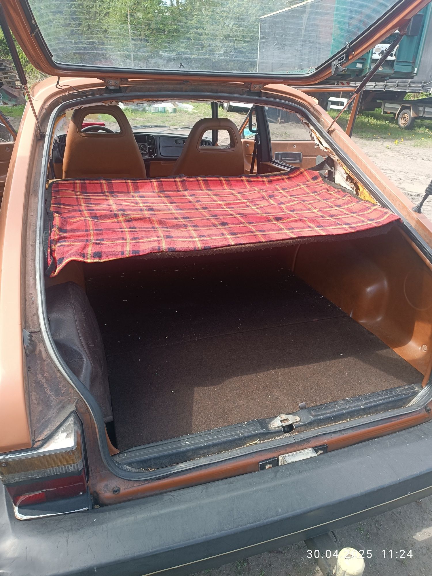 Saab 900GL coupe orginalny stan.