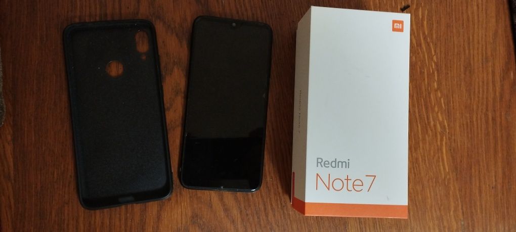 Телефон Xiaomi Redmi Note 7 4/64