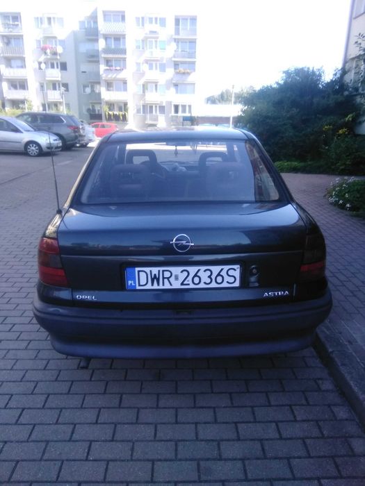 Opel Astra 1.4i, salon PL, stan bdb NOWE OC i PT!