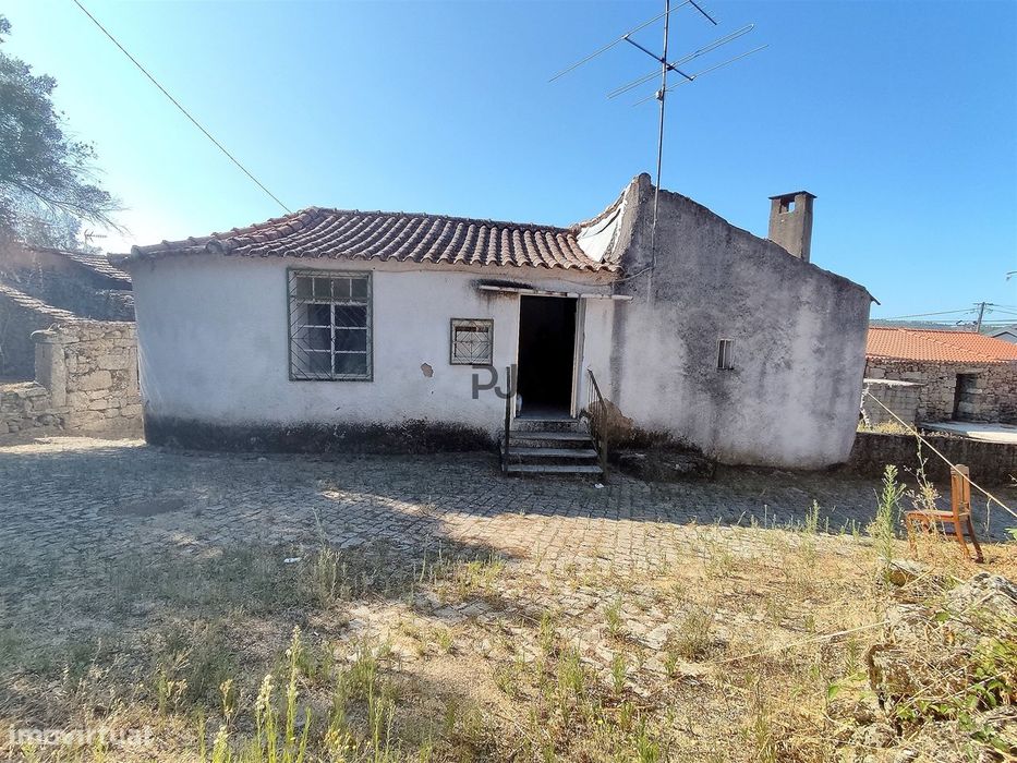 Moradia T3 para recuperar