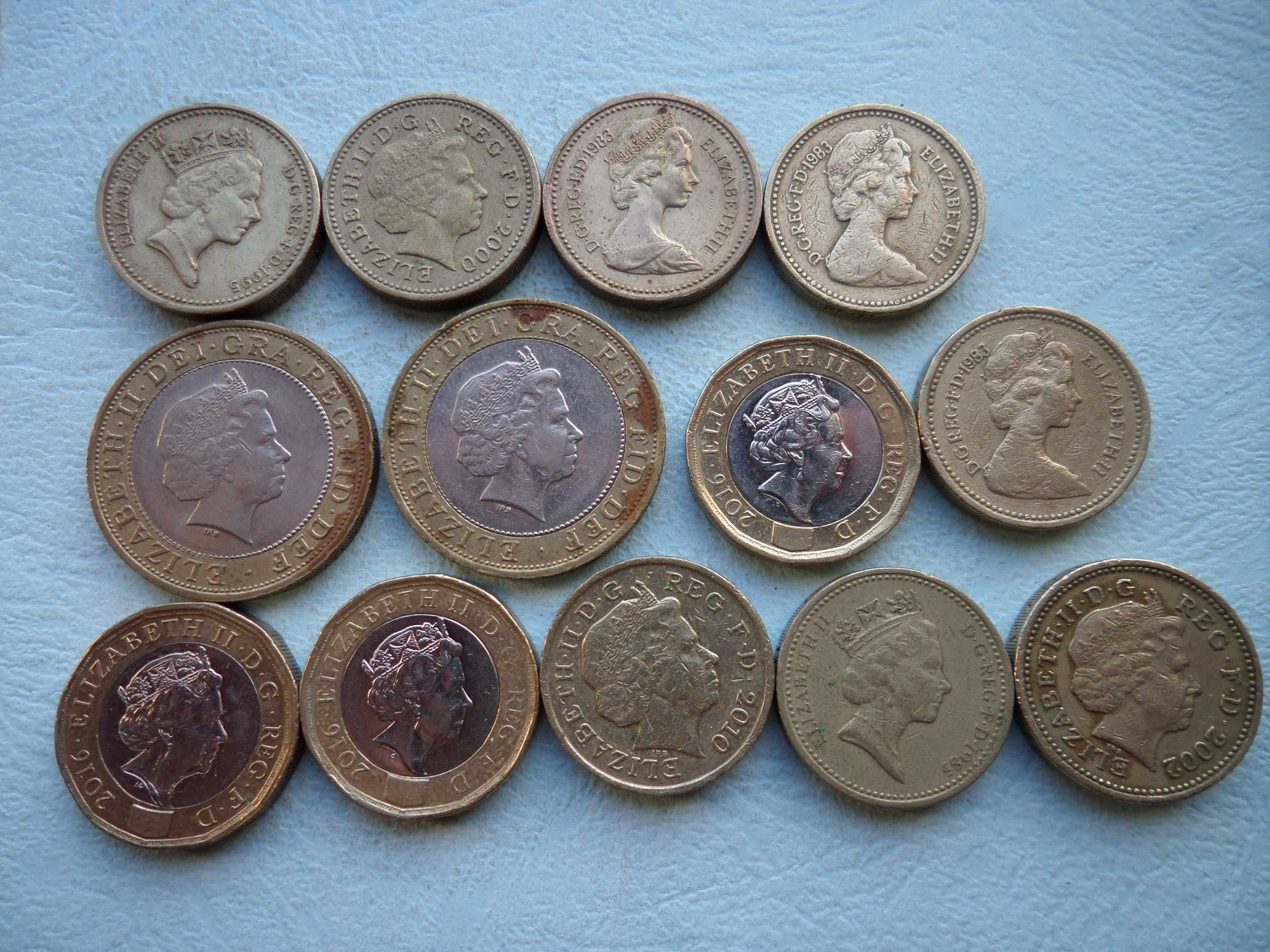 Lote  13  moedas Inglesas  (15 Libras)