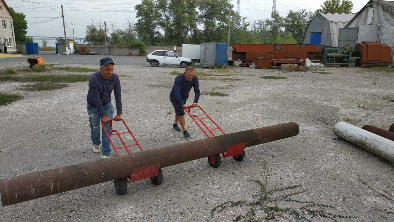 Услуги разнорабочих, грузчиков.