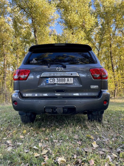 Toyota Sequoia Platinum