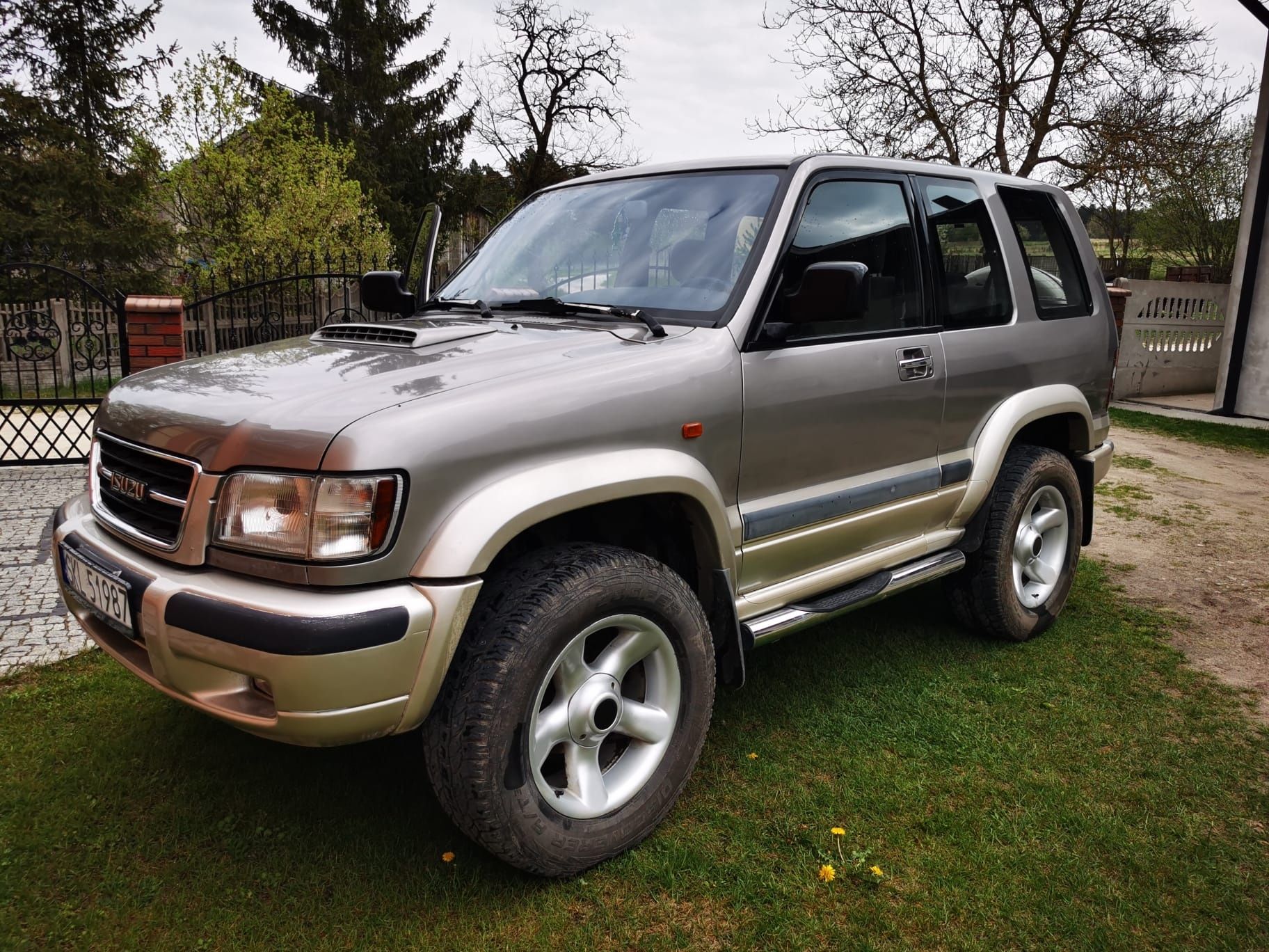 Isuzu Trooper 3.5/Opel Montrey, 4x4