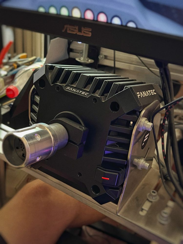Fanatec csl dd 8 nm + Fanatec clubsport formula v2