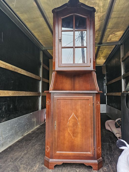 Witryna stylowa narożna