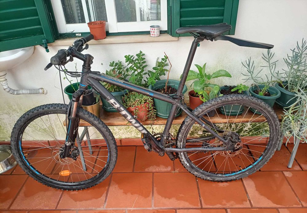 Bicicleta B-Twin MTB - rockrider 500 Tamanho M