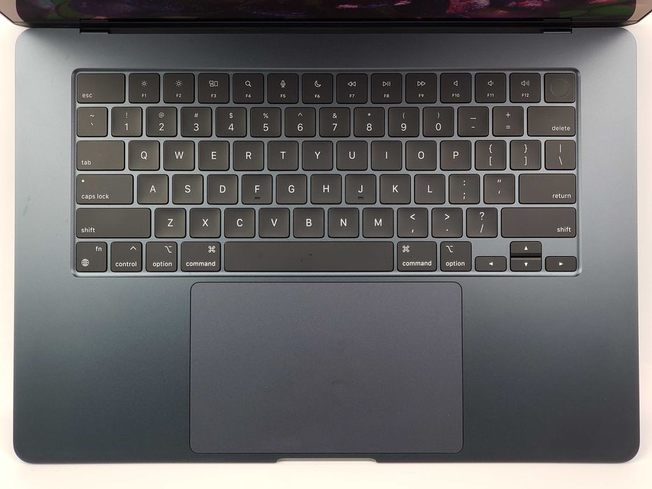 MacBook Air 15 2024 Midnight M3 8GB 256SSD 36 ЦИКЛІВ