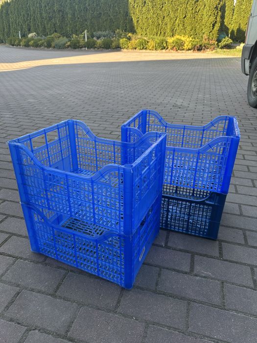 Skrzynki plastikowe , pojemniki na owoce