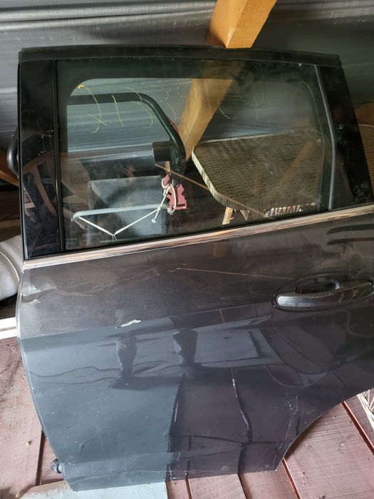 Задня дверка Ford C-Max