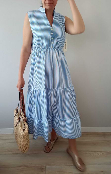 Nowa stylowa letnia sukienka rękawów w paski błękitna midi