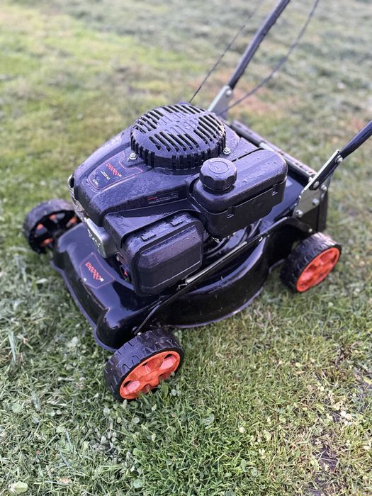 Подам газонокосарку Dnipro-M 40 у відмінному стані