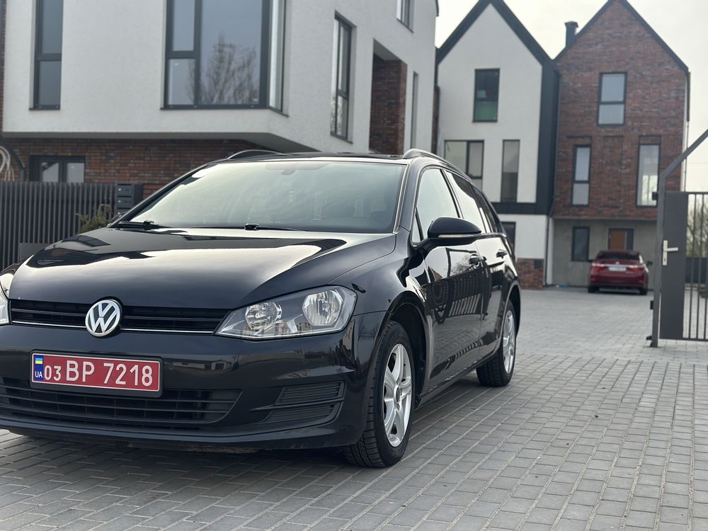 Продам Volkswagen Golf 7!!