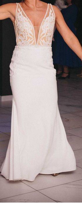 Sukienka ślubna z trenem roz. 36/38