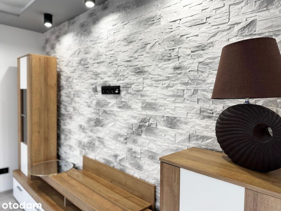 Jasna Kawalerka Po Generalnym Remoncie! Niskie Koszty Utrzymania!