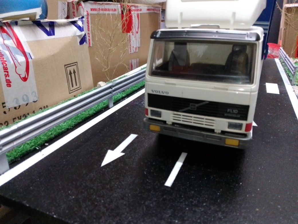 1/18 miniatura Volvo FL 10 intercooler