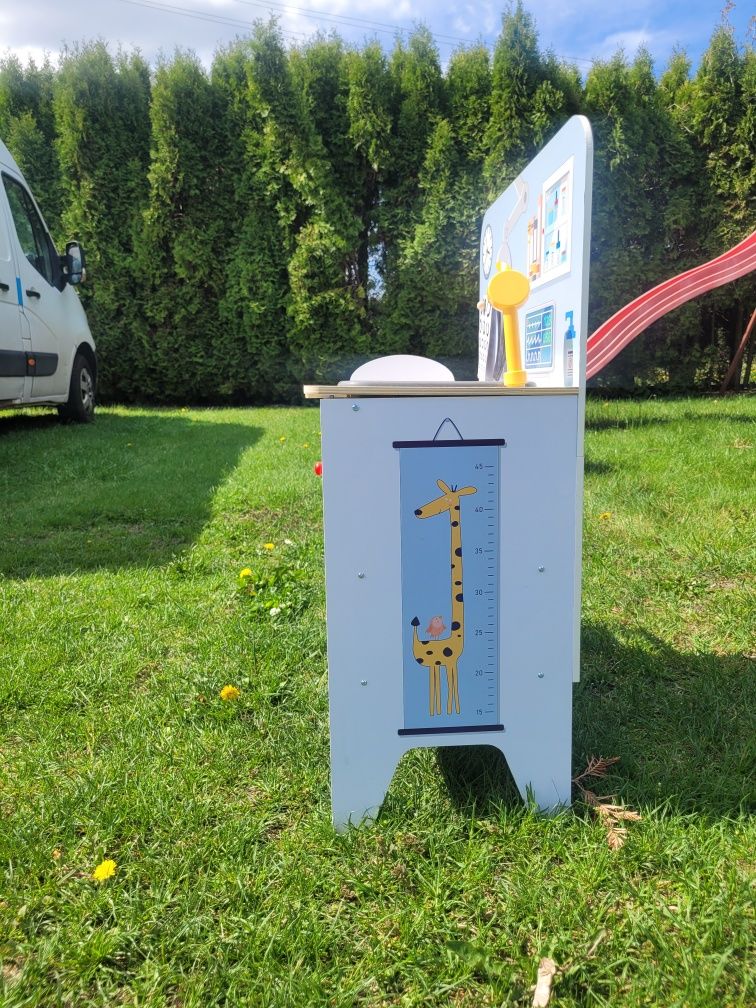 Domek gabinet lekarza dla dzieci lidl