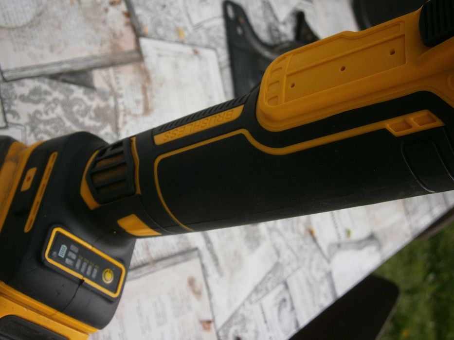 болгарка аккумуляторная dewalt 18v регулятор оборотов