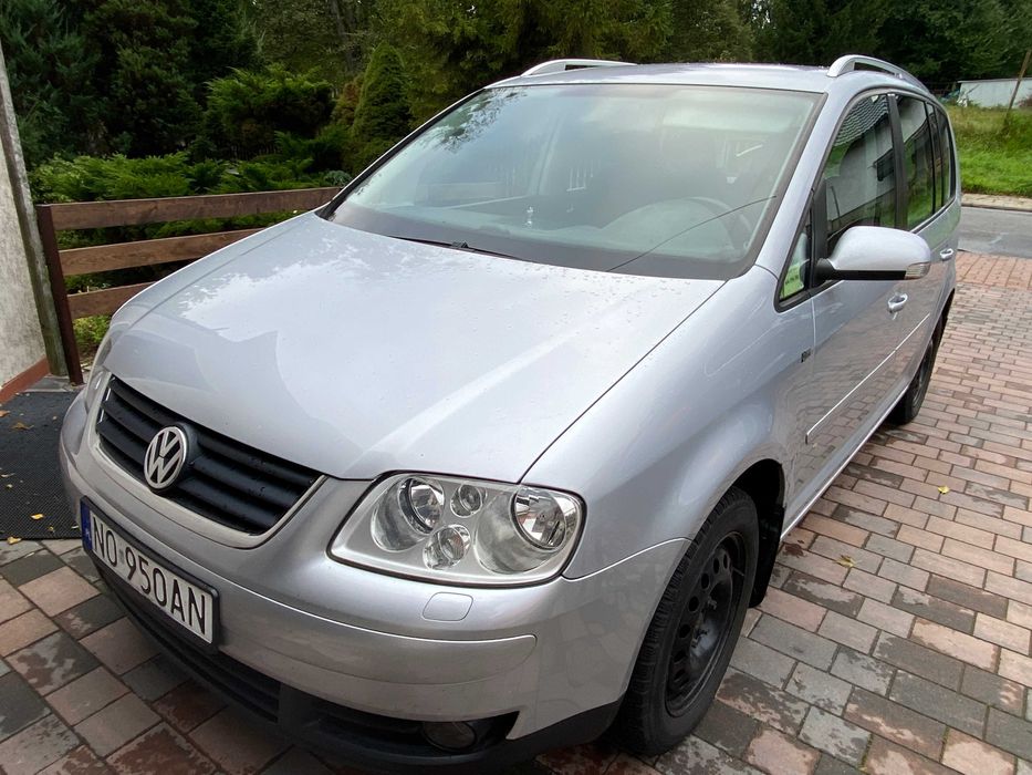 VW Touran 2.0TDi/140kM/6 biegów-manual/5-osobowy/Tempomat/Klimatyzacja