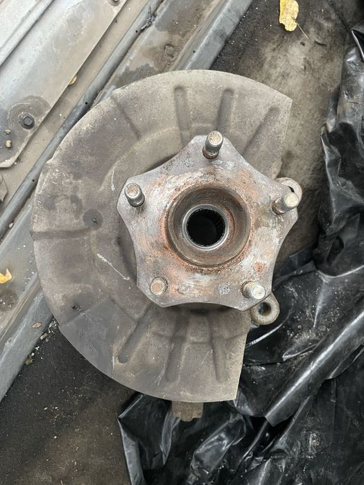 ступица поворотный кулак suzuki grand vitara 2005-2015