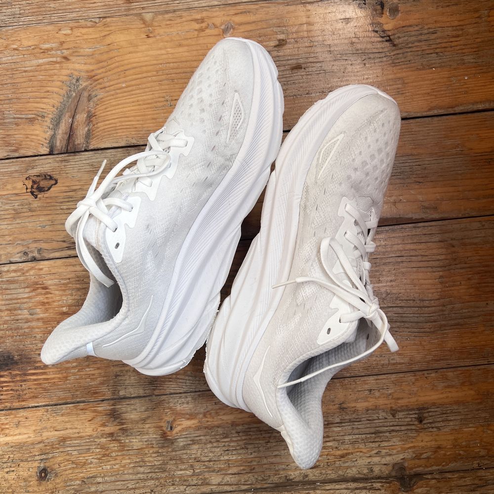 Кросівки Hoka Clifton 9 1127895 розмір 44 оригінал