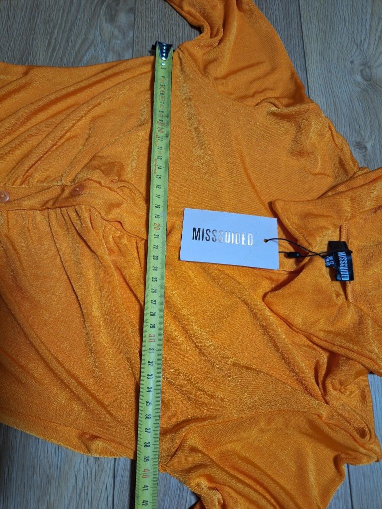 Nowq sukienka pomaranczowa marszczona missguided 40