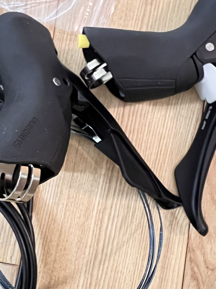 Shimano GRX ST-RX600/BR-RX400 1x11 klamkomanetki hamulce