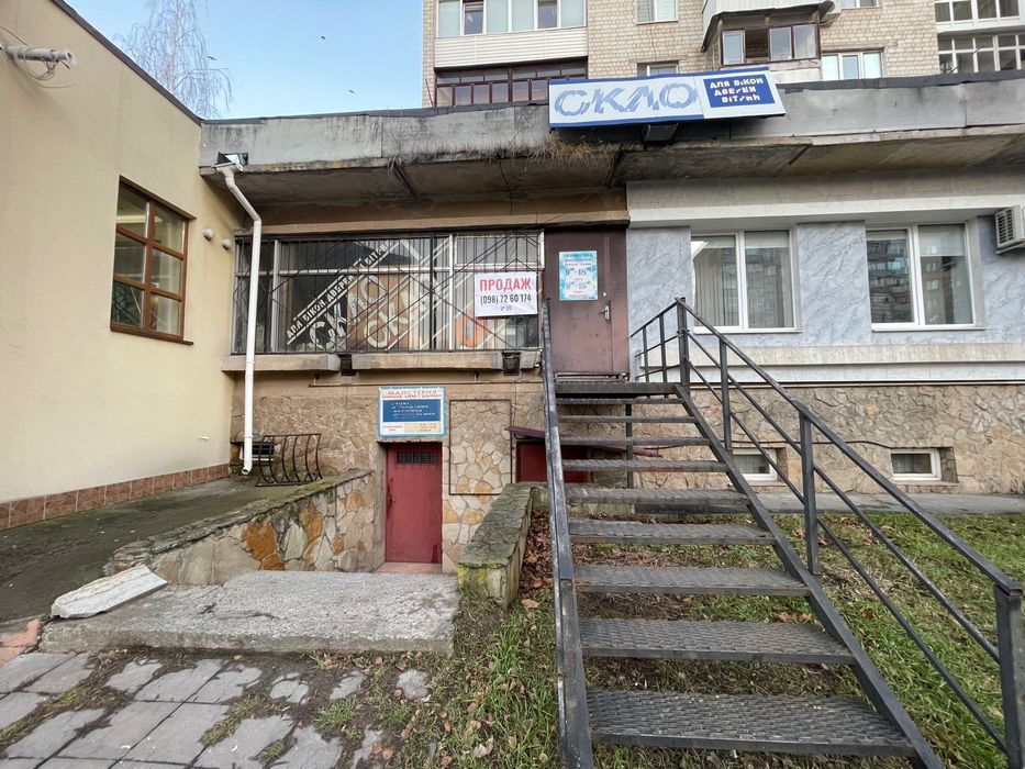 Комерційне приміщення на Келецькій по ціні дешевше житлового