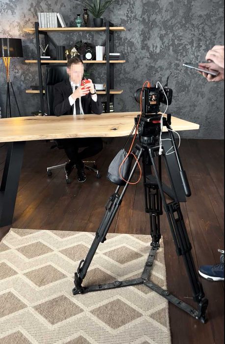 Продам Штатив відео Secced в хорошому стані