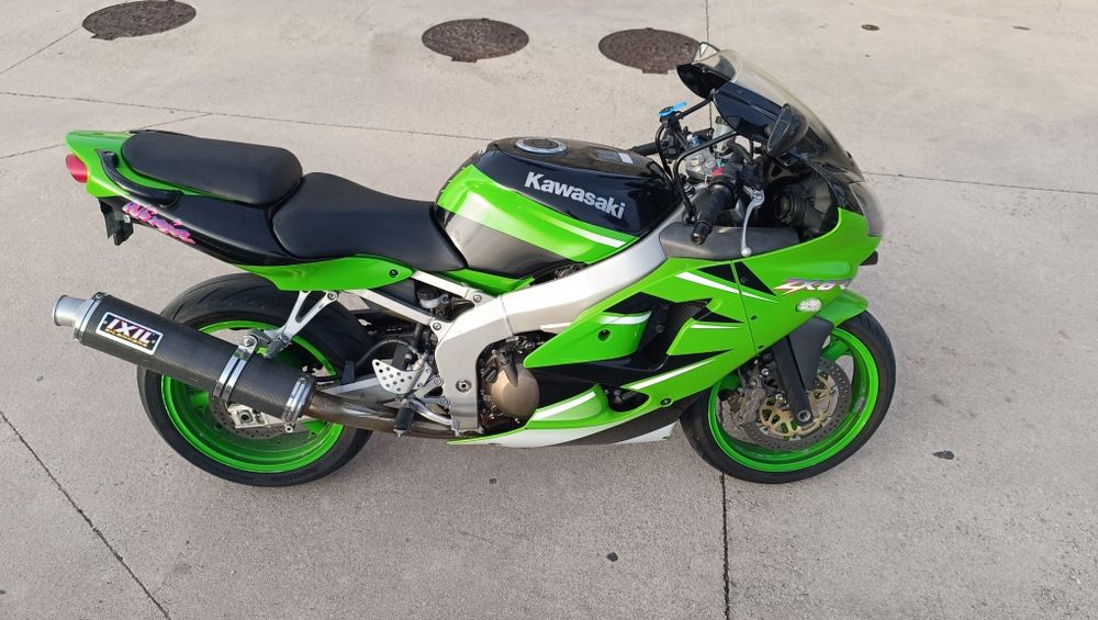Kawasaki ZX6R Ninja 2001