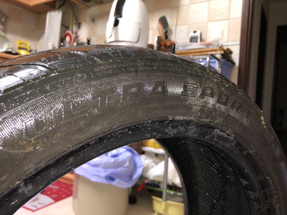 Pneu novo 205/50R17    93v