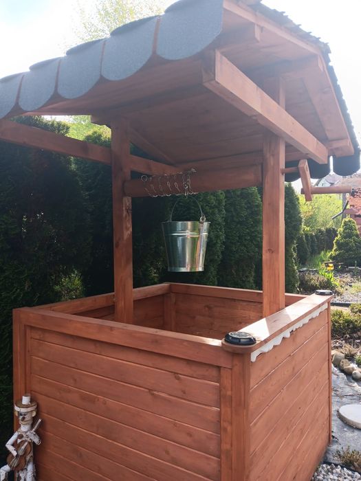 Studnia Ogrodowa Drewniana - Ręcznie Robiona