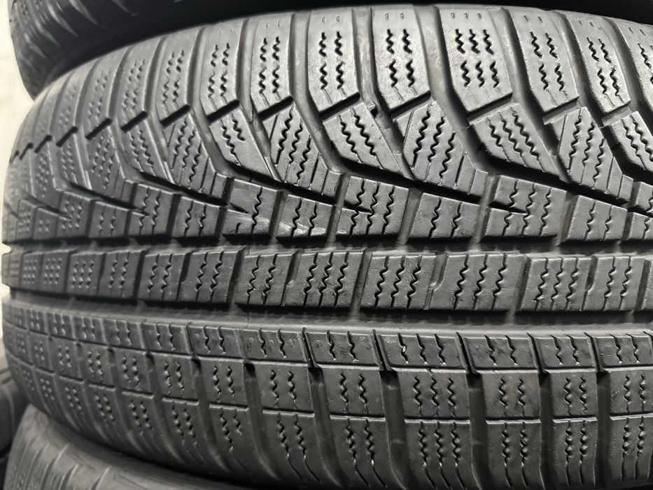шини б.у зима 205/55 R17 91H - Hankook I*ceprt EVO2 склад резини