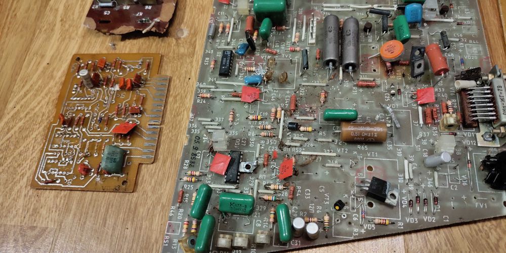 Платы ссср с калькулятора Искра-122 и др.