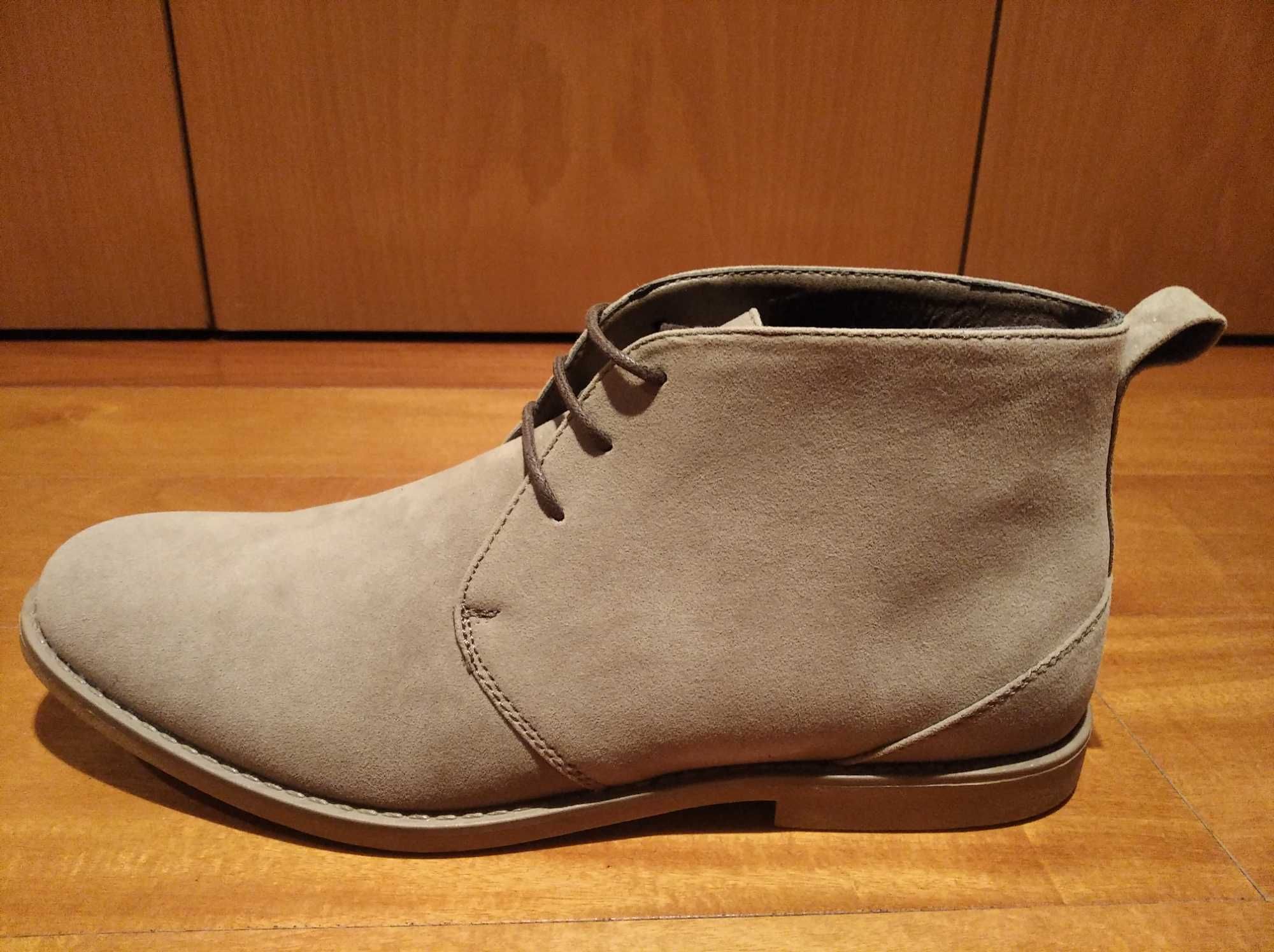 Botas de camurça 42 novas