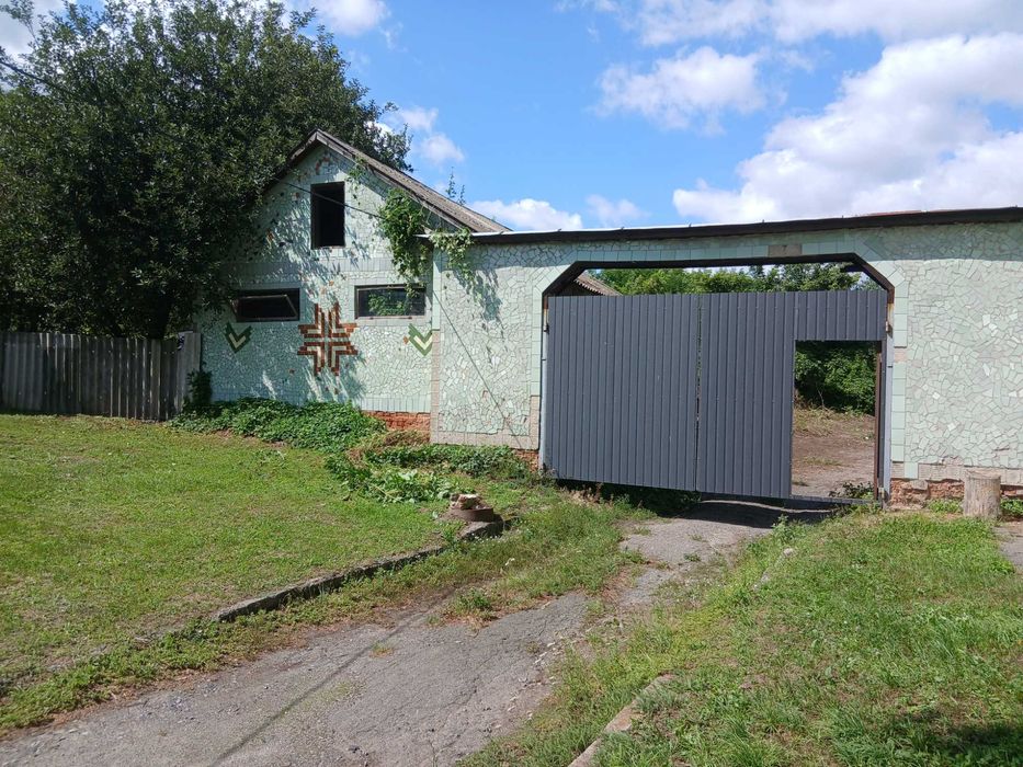 Нежитлова будівля