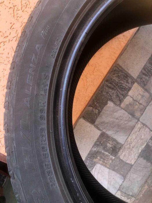 шини 235/50R19 bridgestone