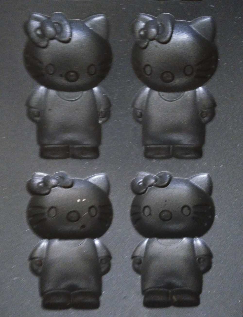 Máquina Waffles Hello Kitty Profissional Quase Nova e Barata