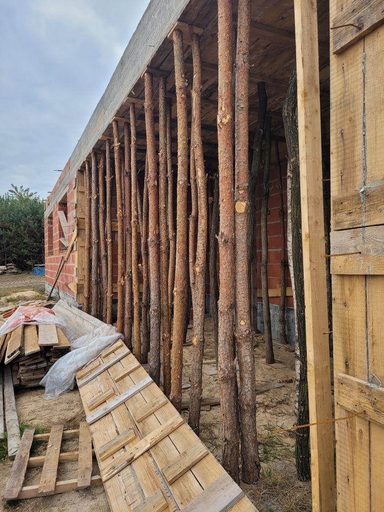 Stemple, deski szalunkowe oraz pasy na 250m2 szalunku