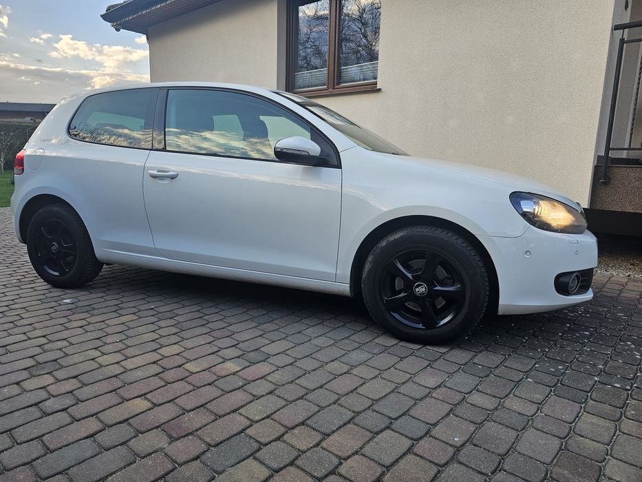 Volkswagen GOLF VI 1.6 TDI Highline automat DSG