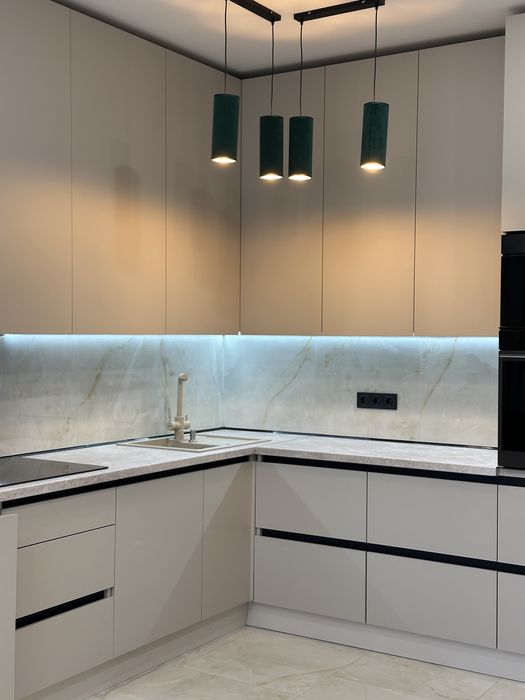 Продаж котеджу з ремонтом р-н Льонокомбінату.  єОселя